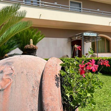 Hotel Maddaloni Tufino Eksteriør bilde