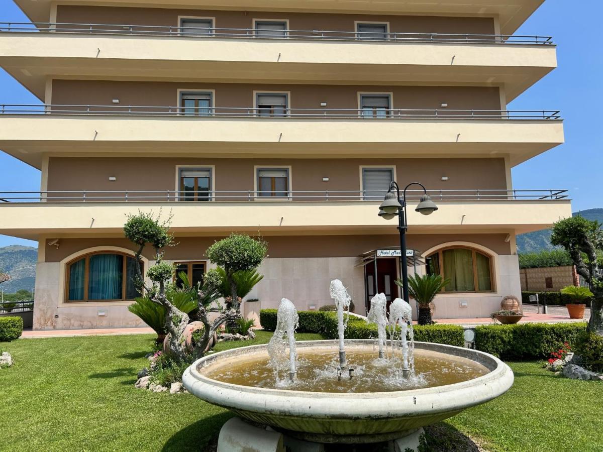 Hotel Maddaloni Tufino Eksteriør bilde